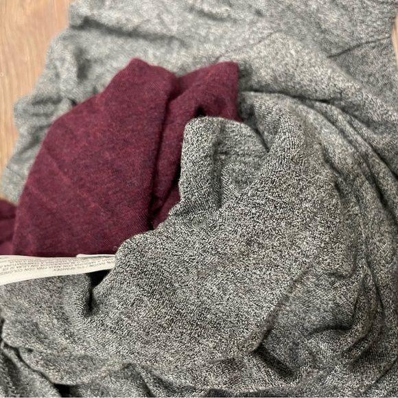 Bundle of 2 heather grey + maroon rayon shirts - Picture 3 of 8